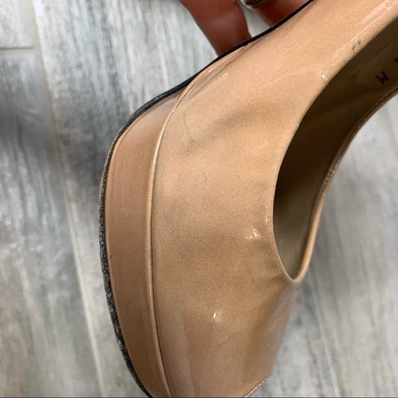 Stuart Weitzman nude peep toe heels size 8.5 - Picture 5 of 11